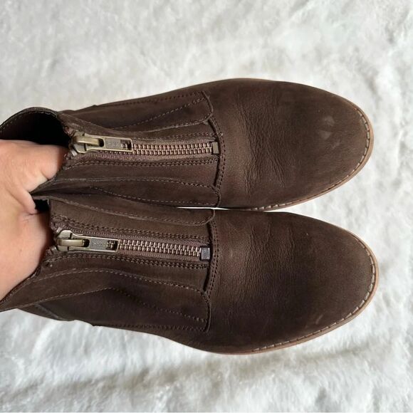 Diba Women’s Brown Ankle Booties Size 10 - Picture 4 of 16